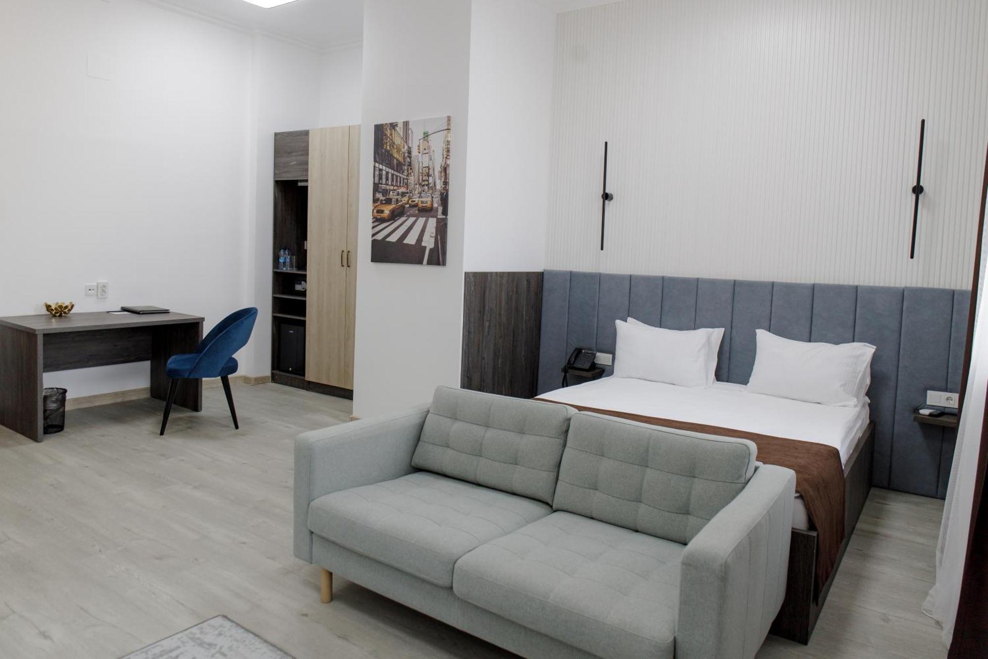 Infinity Plaza Block 1 Hotel อะเตรา ภายนอก รูปภาพ